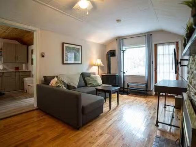 Just in! 3 BR County Road 36