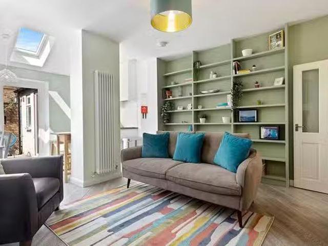 Rental! 3 BR Fairfax Street