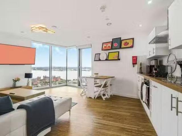 For Rent! 3 BR Plaza Boulevard