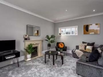 Unique 3 BR Seafield Drive