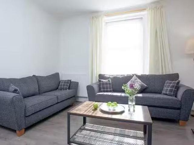 Unique 3 BR Vansittart Road