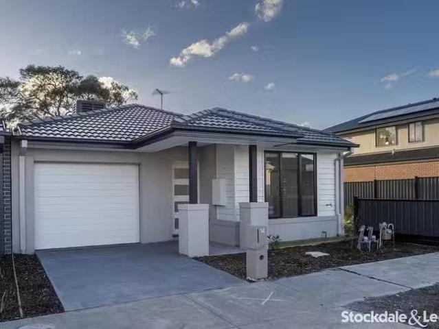 Cheap 3 BR 14 Ash Grove, Donnybrook, VIC 3064
