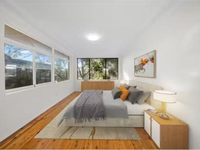 Just in! 3 BR 14 Roscoe Street, Bondi Beach House for rent Li.