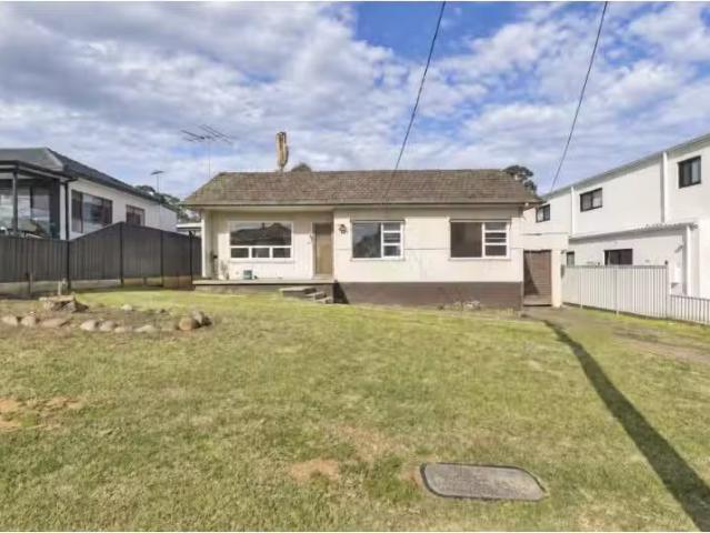 Deal! 3 BR 14 Sybil Street, Guildford House for rent Listed b.