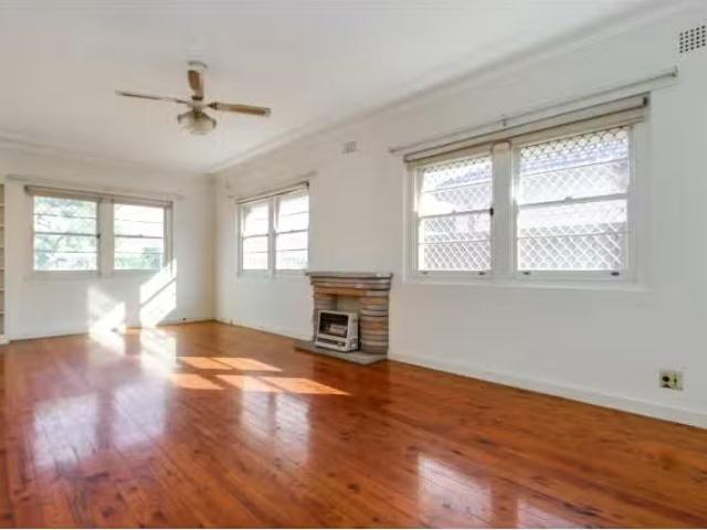 Just in! 3 BR 150 Ramsgate Road, RAMSGATE BEACH House for rent.