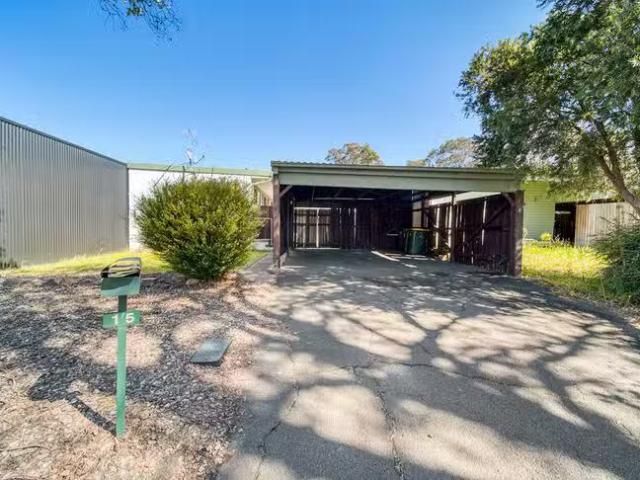 Just in! 3 BR 15 Aitken Circuit, Kambah, ACT 2902