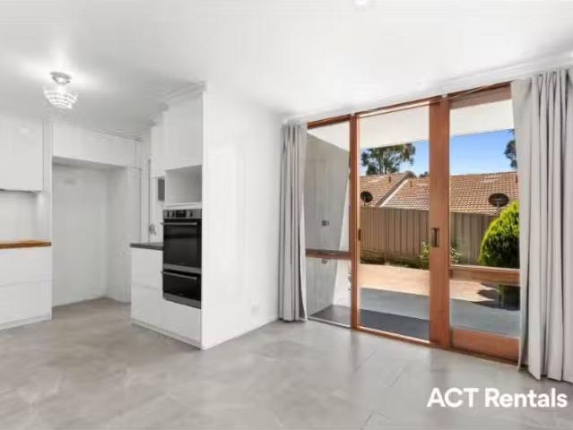 Deal! 3 BR 15 Fenwick Place, Belconnen House for rent Listed.