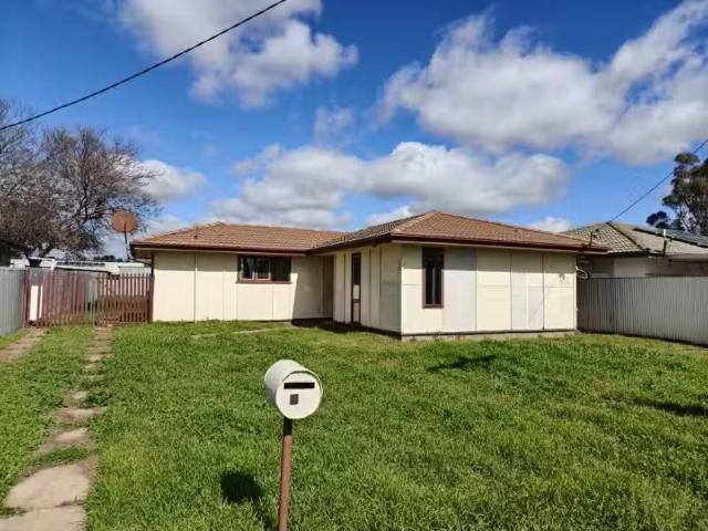 Deal! 3 BR 16 Edward Street, fish AMBLE House for rent Listed.