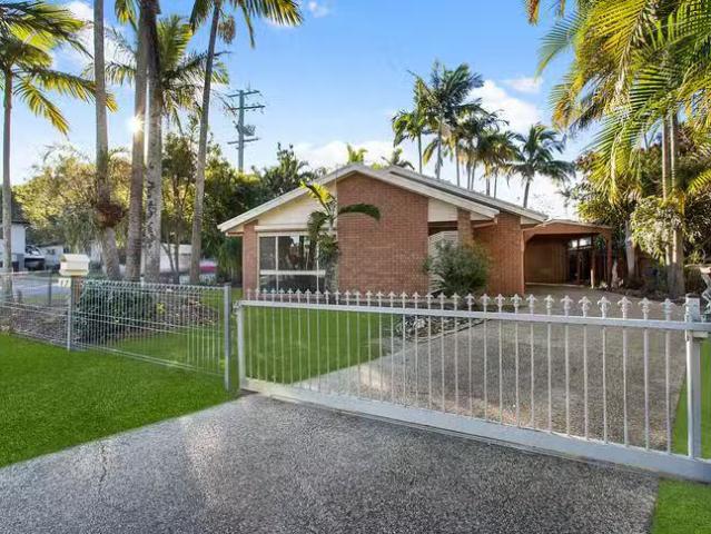 Rental! 3 BR 17 Emerald Avenue, Deception Bay, QLD 4508