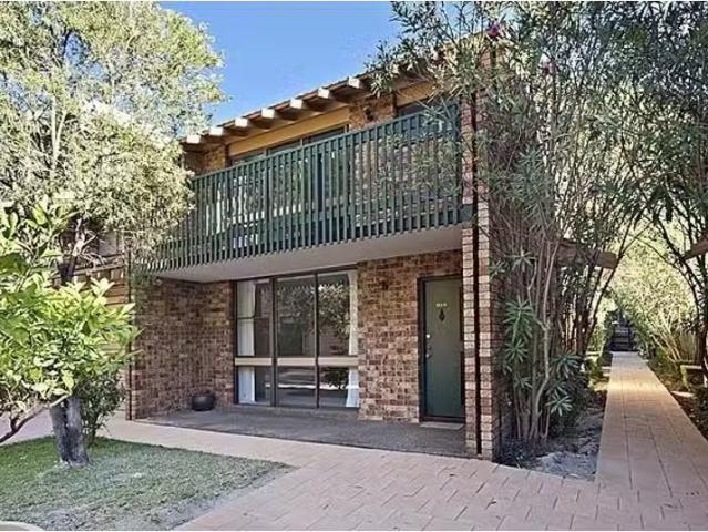 Charming 3 BR 18/17 23 Cecil Street, PADDINGTON House for rent.