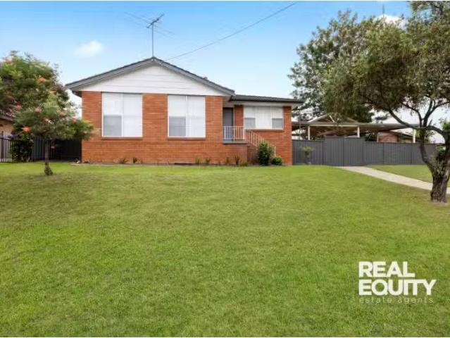 For Rent! 3 BR 18 Clinton Drive, NARELLAN House for rent List.