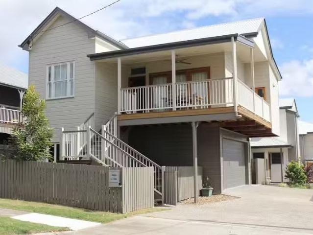Cheap 3 BR 18 Emerald Street, KEDRON, QLD 4031 House for Rent