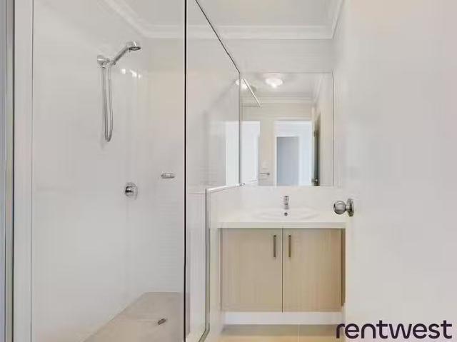 Rental! 3 BR 18 Indigo Road, South Yunderup, WA 6208