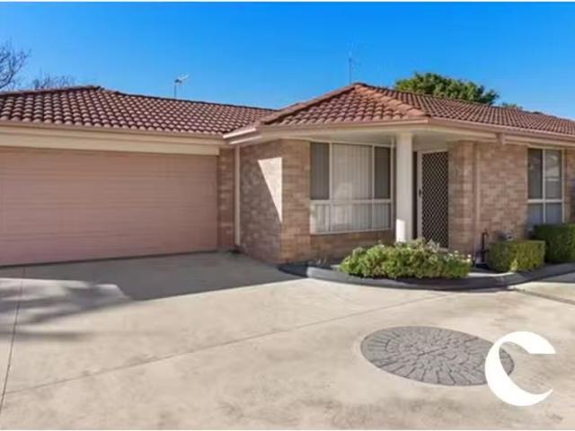 For Rent! 3 BR 1/118 Kings Road, New Lambton Townhouse for ren.