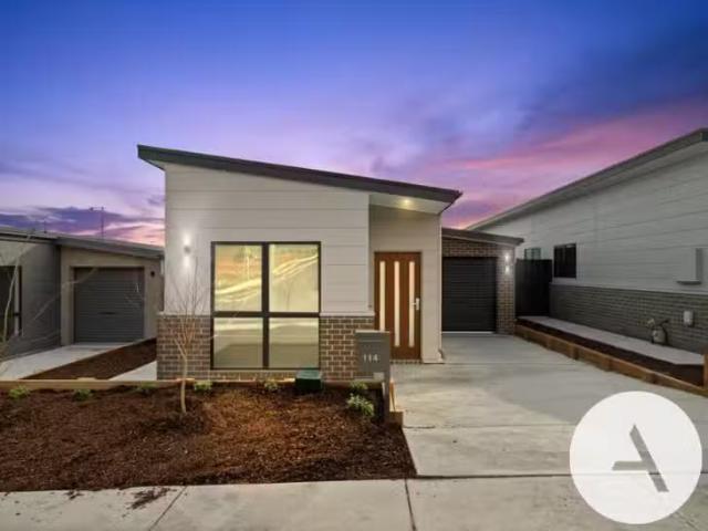 Just in! 3 BR 114 Oxalis Crescent, Tralee, NSW 2620