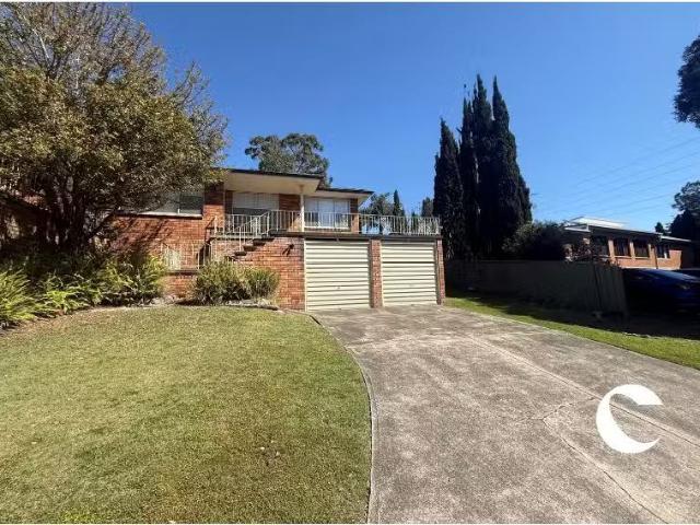 For Rent! 3 BR 1/1 Villa Place, Charlestown Townhouse for rent.