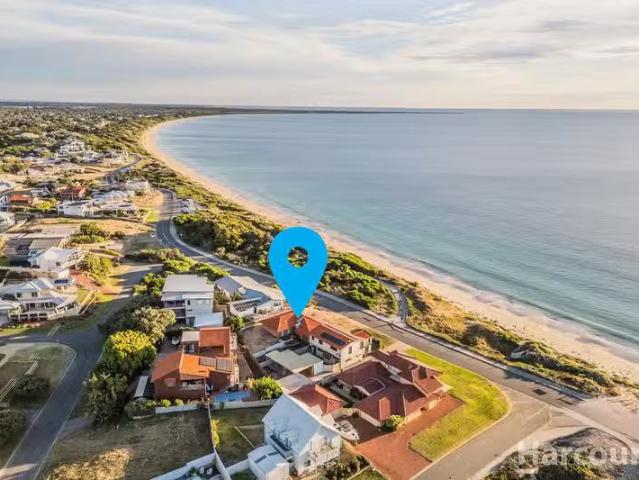 Nice 3 BR 128 Warnbro Beach Road, WAIKIKI, WA 6169 House for.