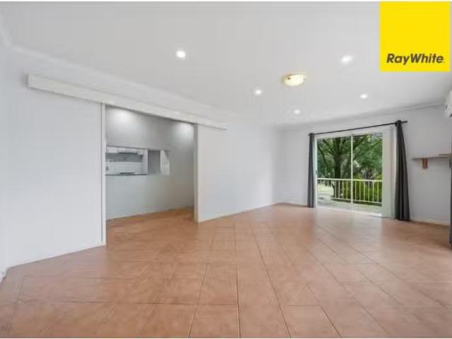 For Rent! 3 BR 12 Badenoch Crescent, EVATT House for rent Lis.