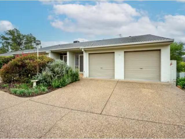 For Rent! 3 BR 13/20 Kenny Place, KARABAR House for rent List.