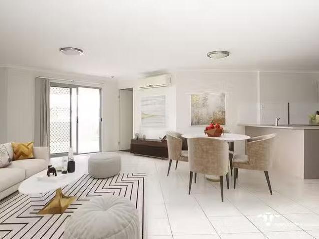 Rental! 3 BR 13/27 Commercial Drive, Springfield, QLD 4300