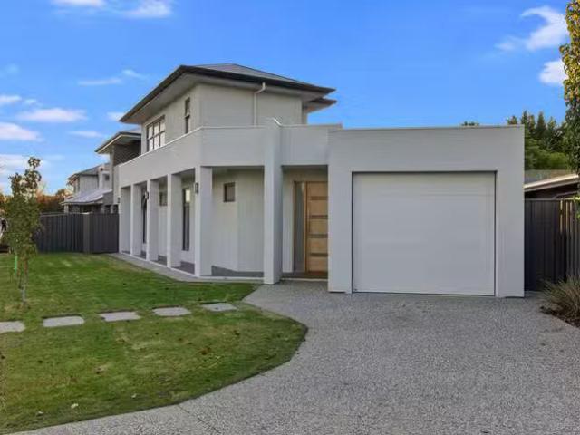 For Rent! 3 BR 1B Tennyson Avenue, Plympton Park, SA 5038