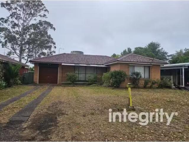 Cozy 3 BR 260 Kinghorne Street, Nowra House for rent Listed b.