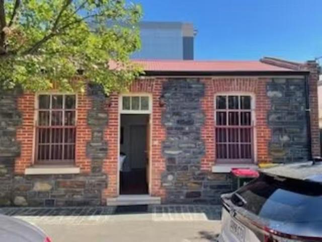 Charming 3 BR 26 Alfred St, ADELAIDE House for rent Listed by.