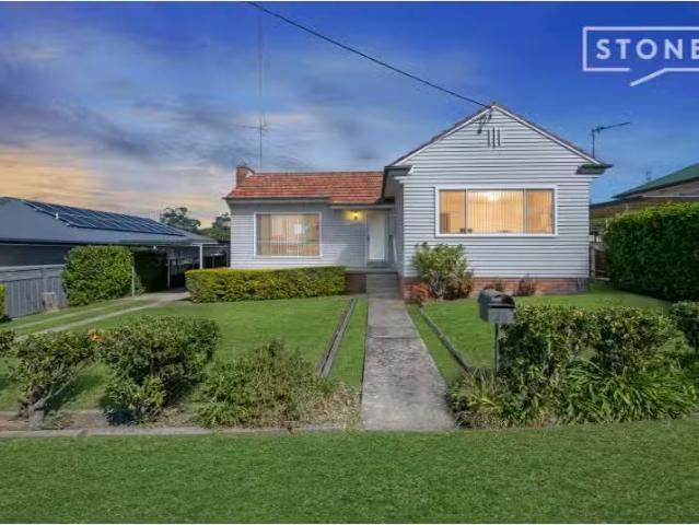 Just in! 3 BR 26 Florence Street, Cardiff House for rent List.