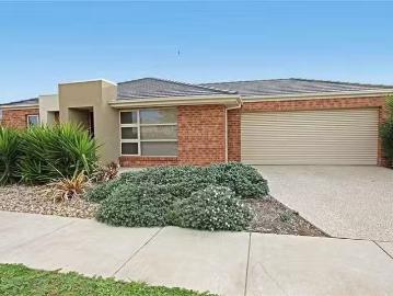 Cozy 3 BR 27 Springwater Drive, Lara, VIC 3212