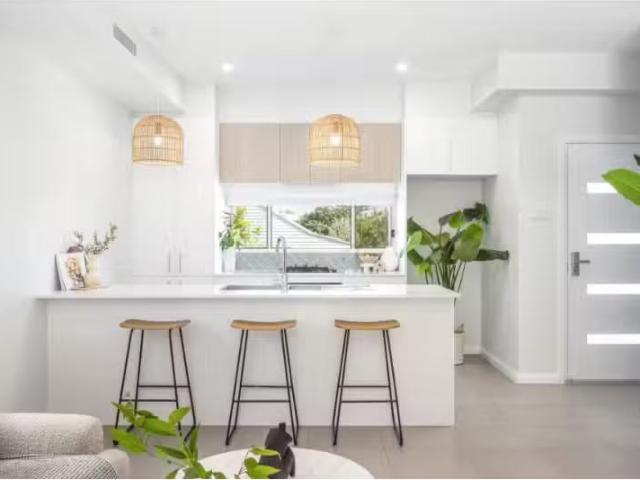 Nice 3 BR 2/8a Breeze Court, WHITEBRIDGE Townhouse for rent L.