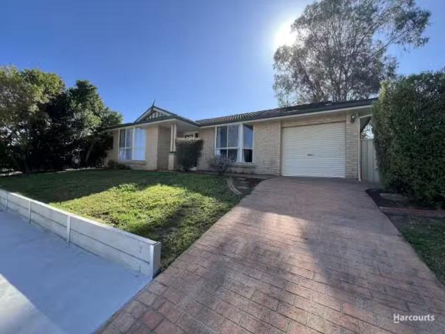 New 3 BR 29 Tramway Drive, Currans Hill House for rent Listed.