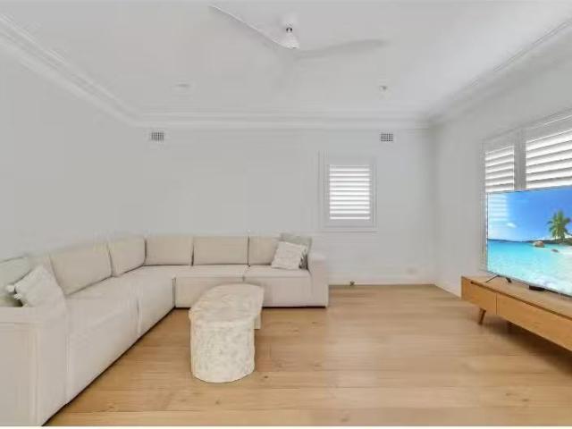 Rental! 3 BR 20 Carawa Road, Cromer House for rent Listed by.