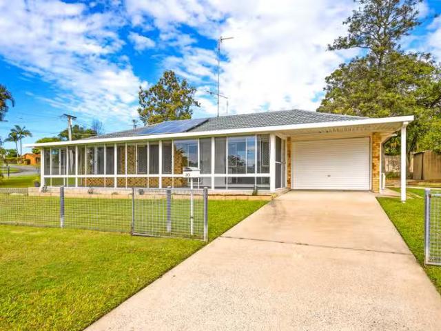 Charming 3 BR 20 Forrest Avenue, MOLENDINAR, QLD 4214 House.