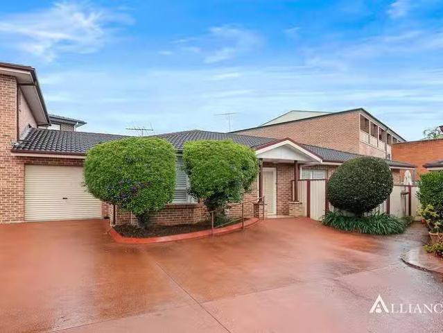 Deal! 3 BR 2/15 Panorama Parade, Panania, NSW 2213