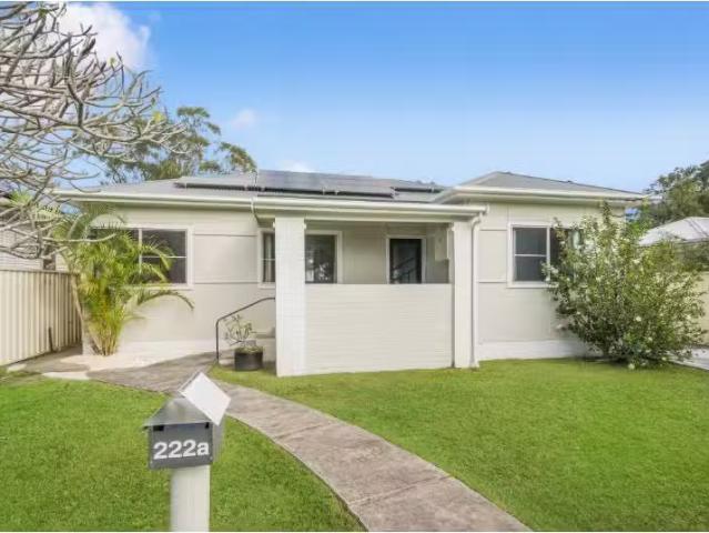 New 3 BR 222A Hastings River Drive, PORT MACQUARIE House for r.