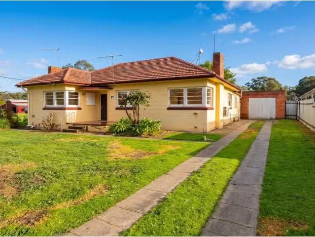 Cheap 3 BR 22 MAIN STREET, GEROGERY House for rent Listed by.