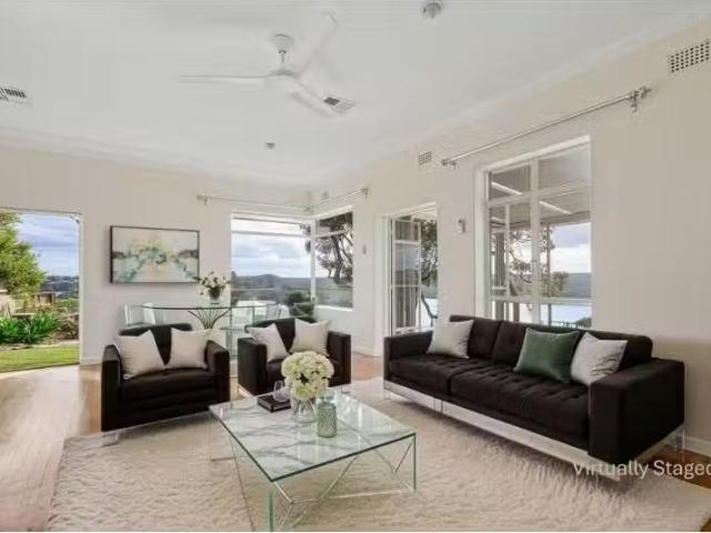 Cozy 3 BR 22 David Place, Seaforth House for rent Listed by M.