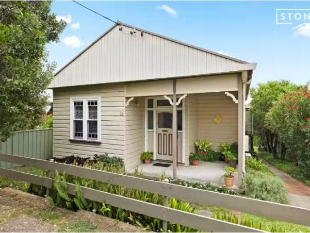 Charming 3 BR 23 Collaroy Rd, New Lambton House for rent List.