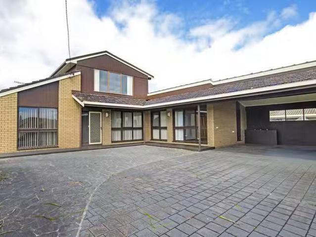 Cheap 3 BR 23 Thorne Street, Upper Burnie, TAS 7320
