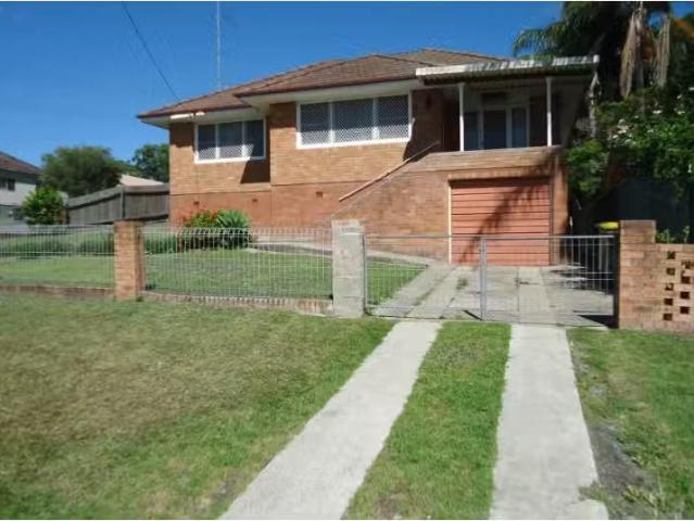 Rental! 3 BR 2 Chapman Avenue, Wyong House for rent Listed by.