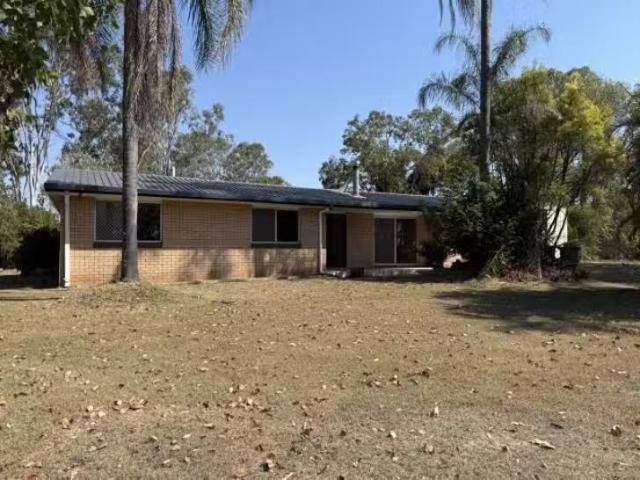Deal! 3 BR 2 Mcintosh Creek Road, Jones Hill, QLD 4570