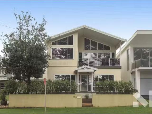 For Rent! 3 BR 35A The Esplanade, Thirroul House for rent Lis.