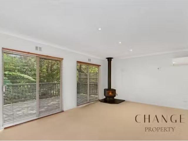 Charming 3 BR 35a Carolina Park Road, Avoca Beach Apartment fo.
