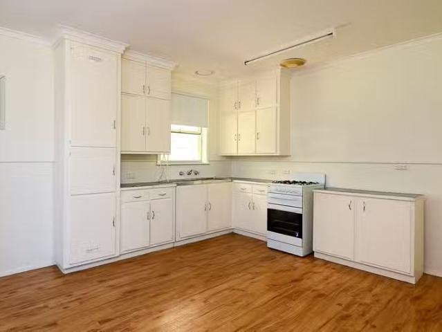 Nice 3 BR 36 Armata Crescent, Frankston North, VIC 3200 Hous.