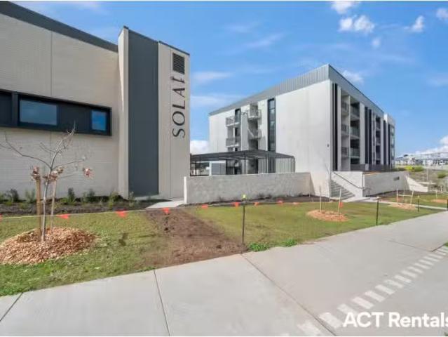 Unique 3 BR 37/6 Makinson View, Denman Prospect Apartment for.