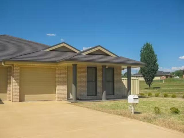 New 3 BR 38B Wattle Street, Gunnedah House for rent Listed by.