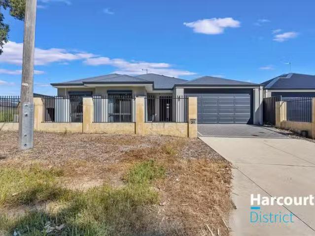 Unique 3 BR 31 Marlboro Road, SWAN VIEW, WA 6056 House for R.