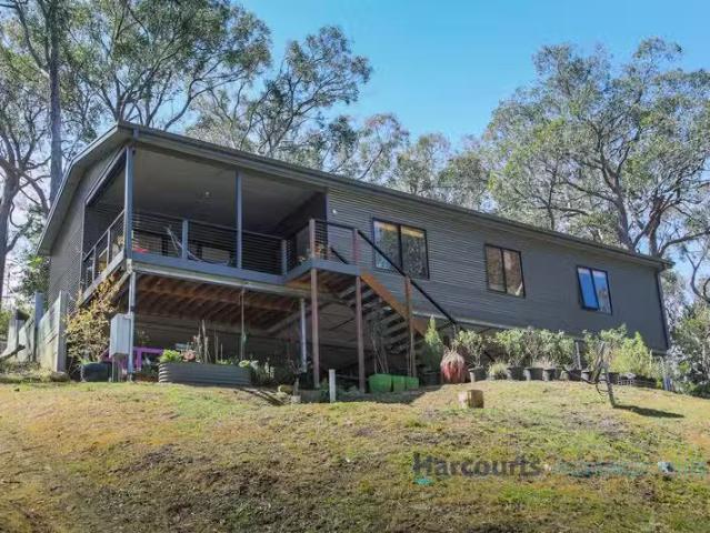Charming 3 BR 31 Whitewood Drive, UPPER STURT, SA 5156 House.