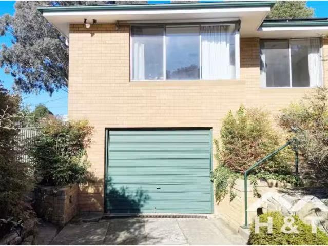 Rental! 3 BR 3 Jalanga Crescent, Aranda House for rent Listed.