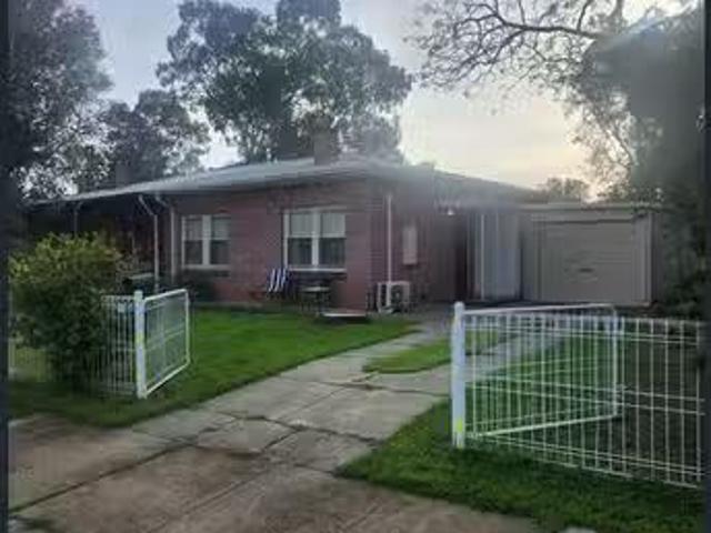 Deal! 3 BR 44 Mofflin Road, Elizabeth Grove, SA 5112
